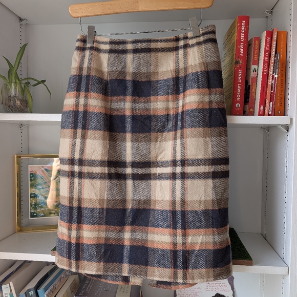 Unkown Dresses & Skirts - Plaid Skirt Women's Wool Blend Cream and Blue Size Medium Twee Academia Preppy